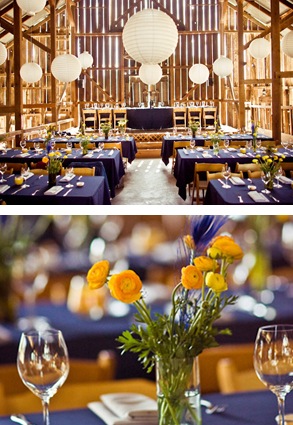 For your reception incorporate navy by using it as a base for your tables